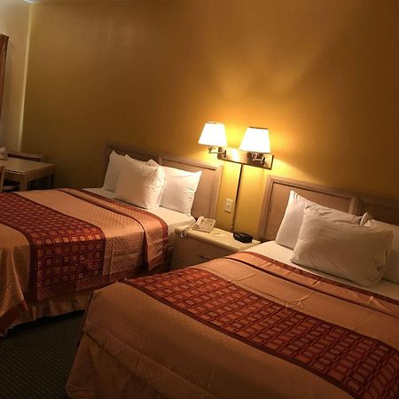 Budget Host Inn 샌더스키 외부 사진