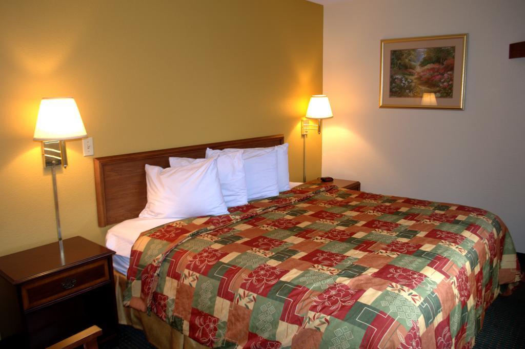 Budget Host Inn 샌더스키 외부 사진