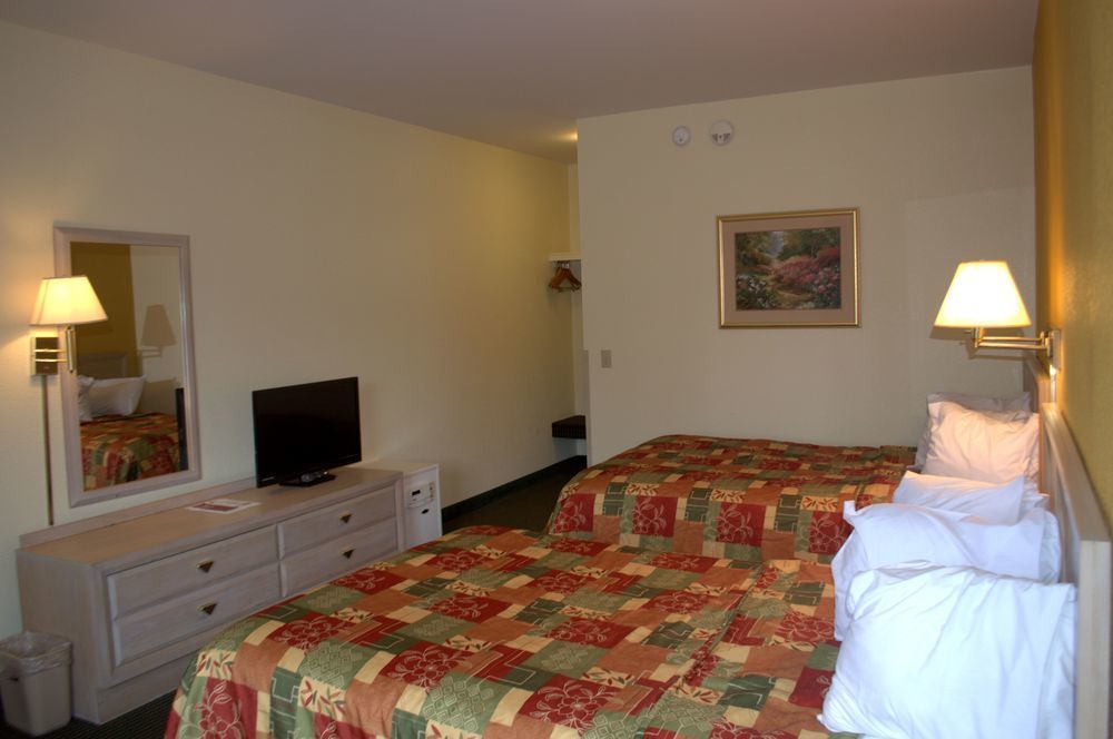 Budget Host Inn 샌더스키 외부 사진